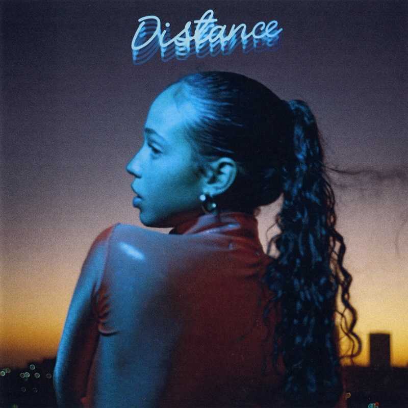 Maria Isabel - Distance