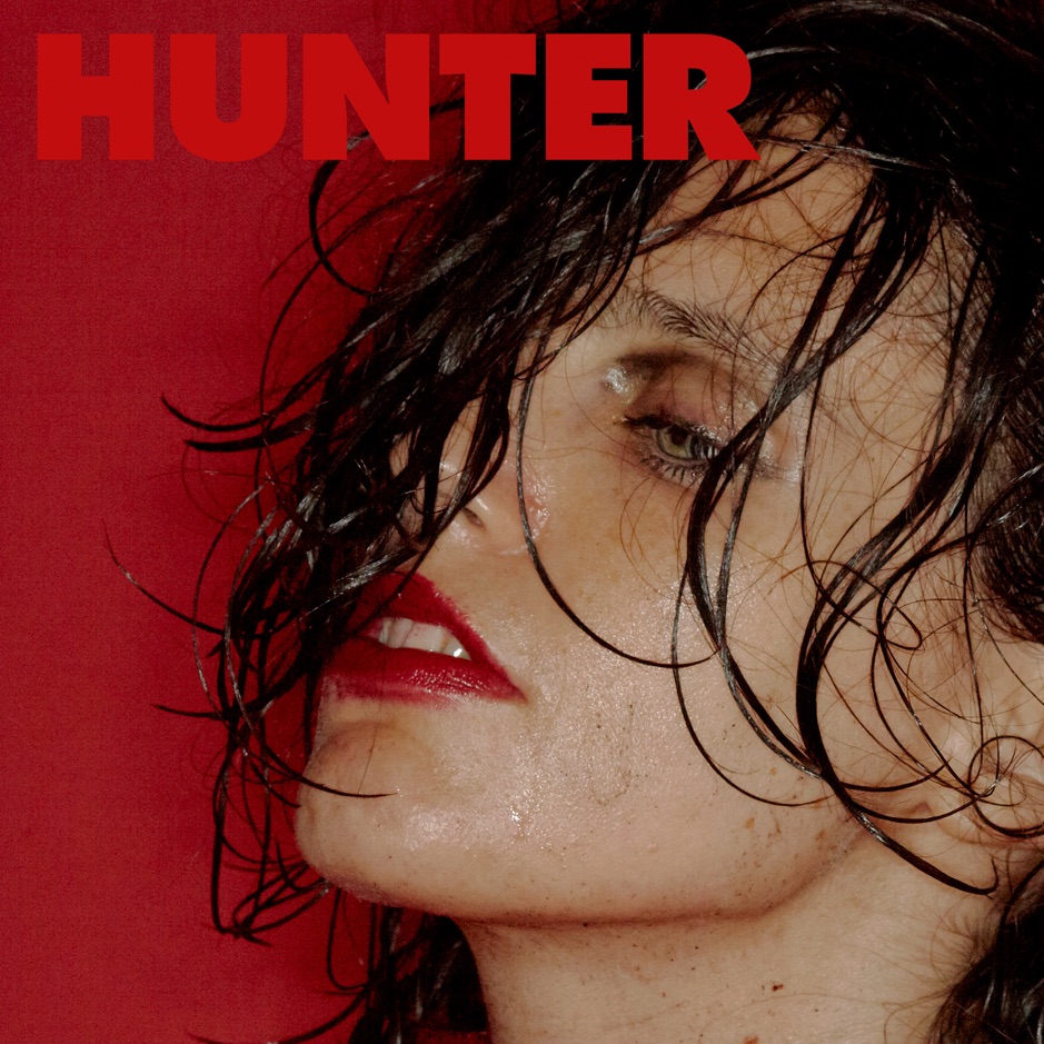Anna Calvi - Don't Beat The Girl Out Of My Boy