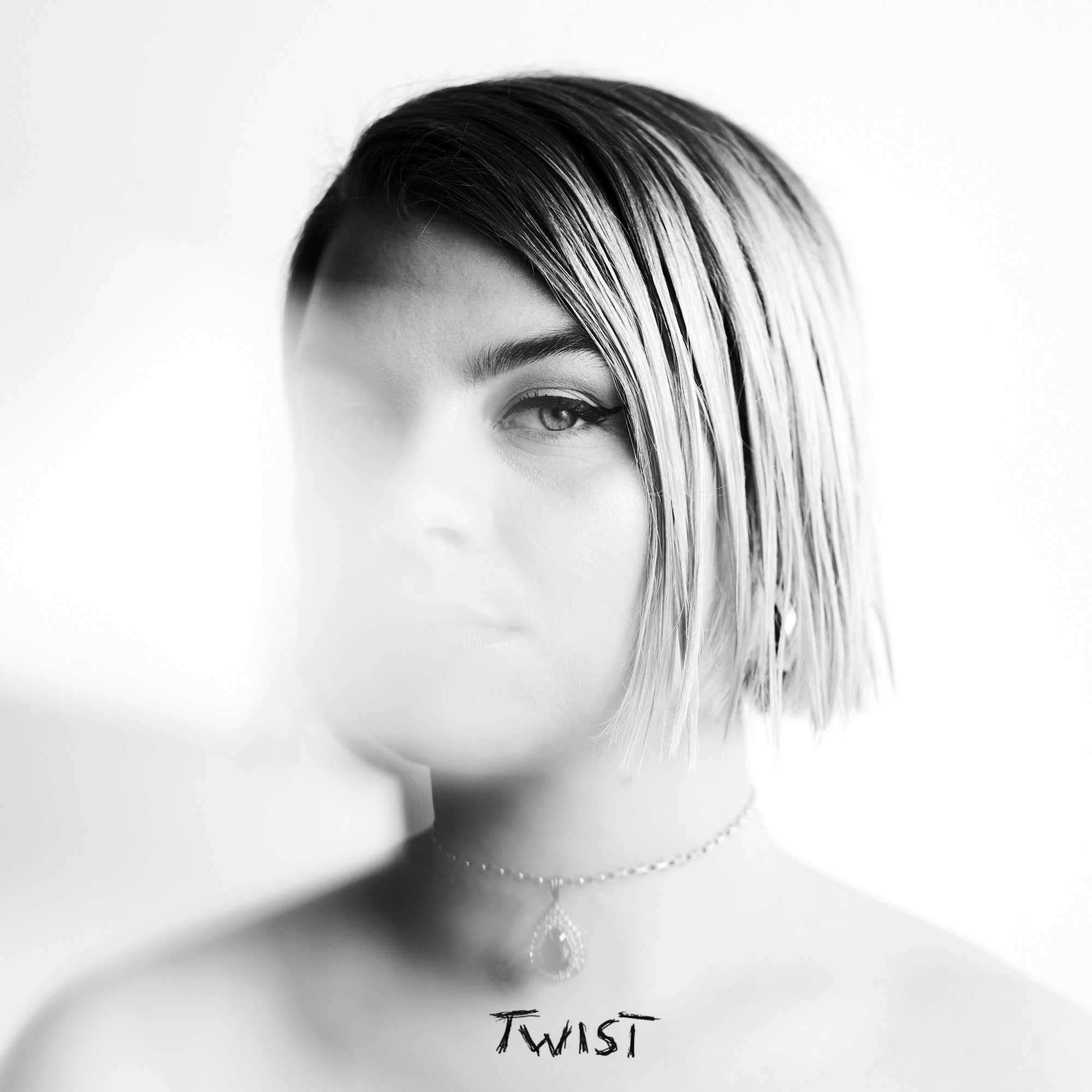 Amanda Fondell - Twist